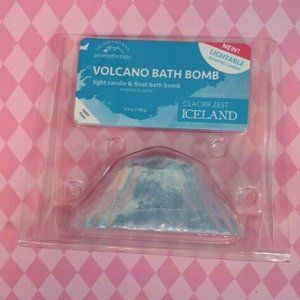 Village Naturals Volcano Light-able Floating Bath